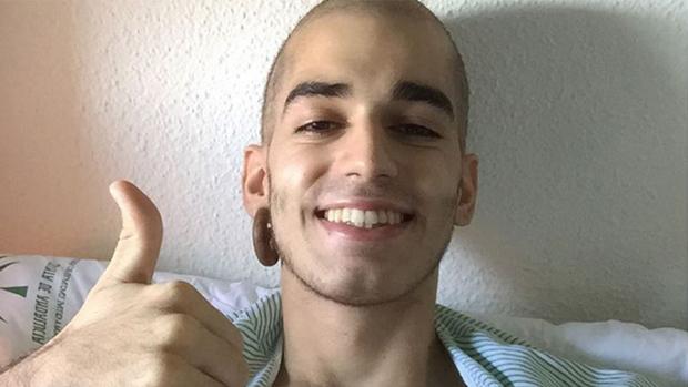 Pablo Ráez, malagueño de 20 años, ha convertido en viral su lucha para conseguir una mayor donación de médula ósea