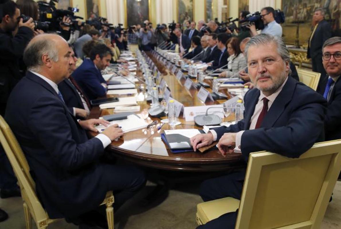 El ministro de Educación, Íñigo Méndez de Vigo al inicio de la Conferencia Sectorial con los consejeros autonómicos celebrada el pasado mes de mayo.