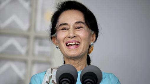 La líder del principal partido opositor birmano y Nobel de la Paz, Aung San Suu Kyi