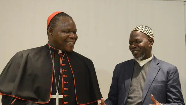 Testimonio del cardenal de Bangui, Dieudonne Nzapalainga, y el imán de la mezquita central de la capital centroafricana, Kobine Layama