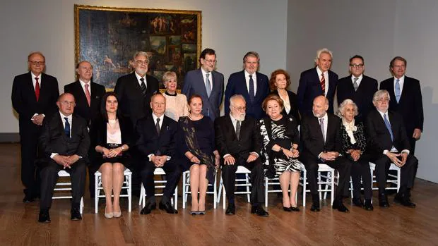 Mariano Rajoy e Íñigo Méndez de Vigo, con todos los premiados