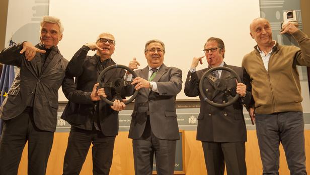 El gesto de colgar el móvil salva vidas