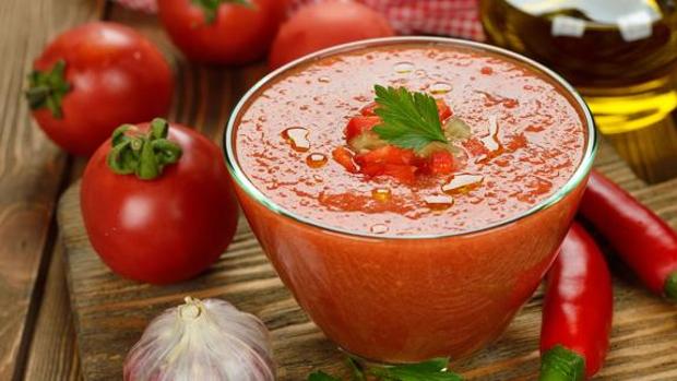 El gazpacho y el salmorejo ayudan a prevenir el cáncer de colon