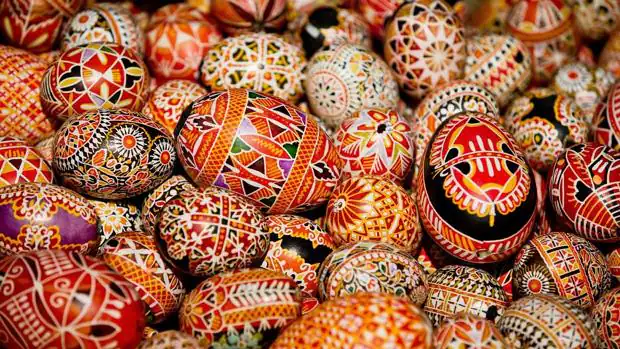 Formas sencillas y divertidas de decorar tus huevos de Pascua