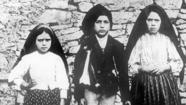 Jacinta, Francisco y Lucía, los tres pastorcillos de Fátima