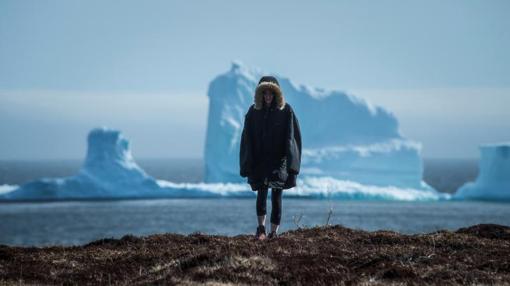 Un iceberg gigante sorprende a los vecinos de un pueblo costero de Canadá