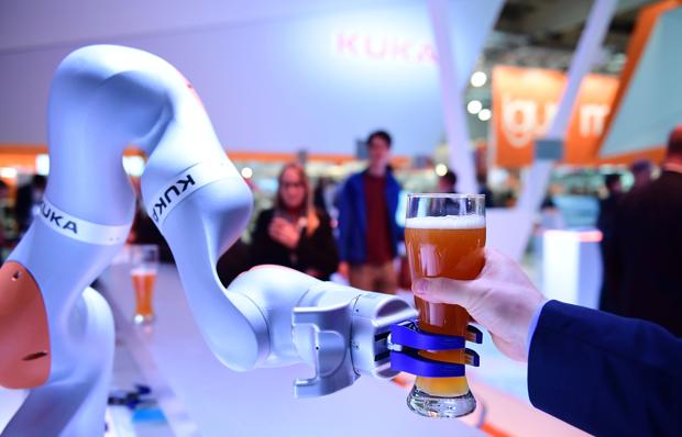 Los robots se escapan de la cadena de montaje