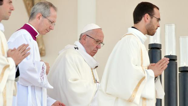 El Papa Francisco celebra el centenario de la aparición de la Virgen en Fátima