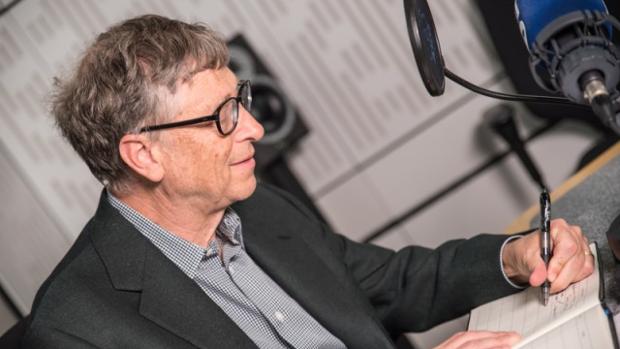 Bill Gates, creador de Microsoft, es zurdo