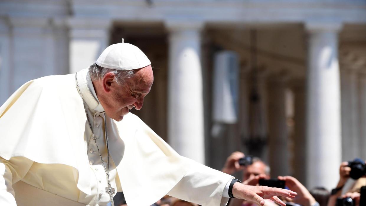 El Papa Francisco, este domingo, en la Plaza San Pedro del Vaticano