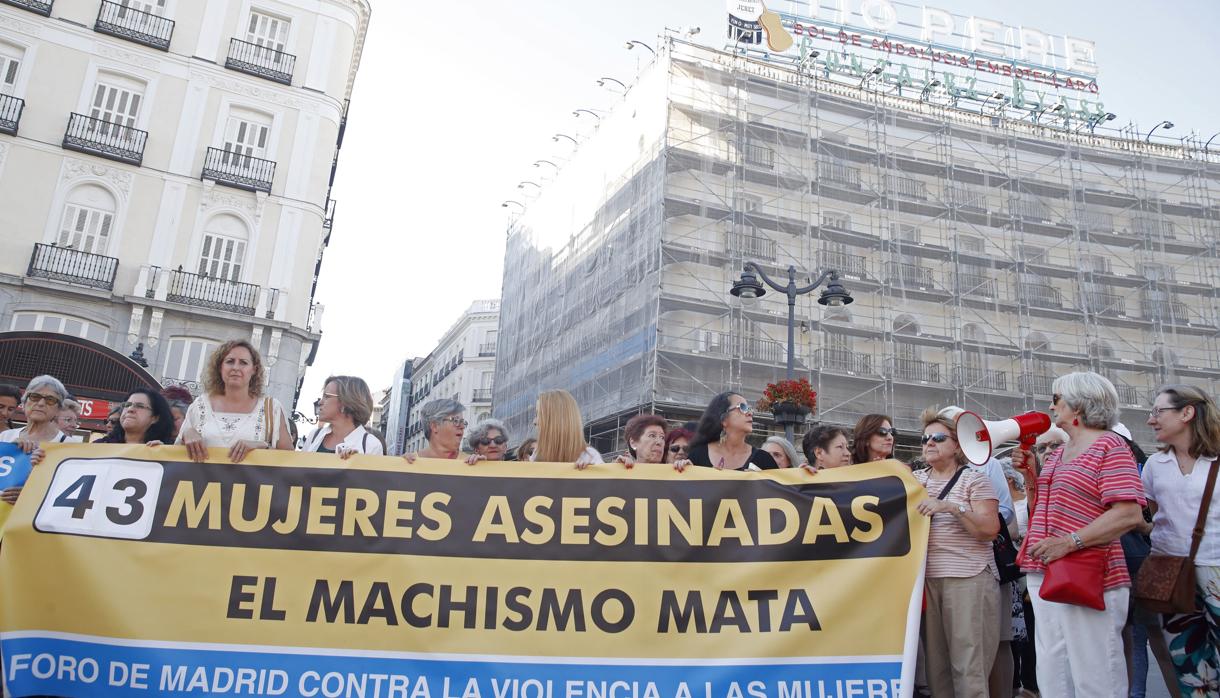 Concentración del Foro de Madrid contra la Violencia a las Mujeres