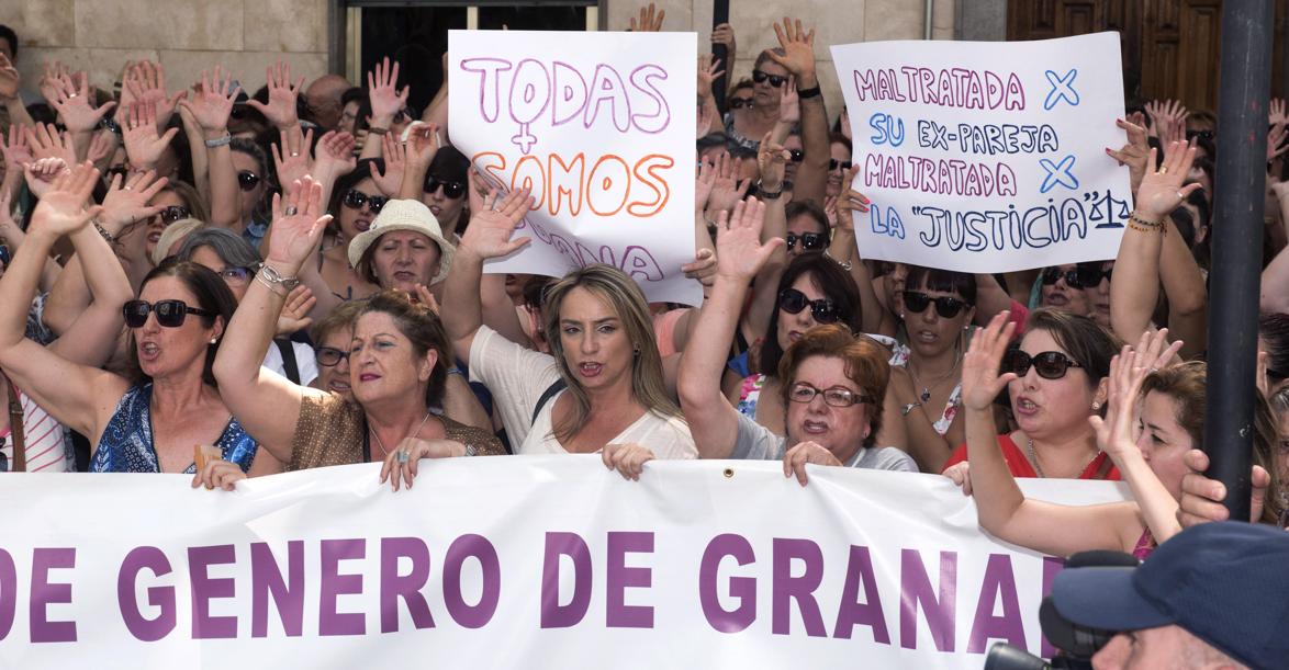 Manifestación en apoyo a Juana de Rivas en Granada