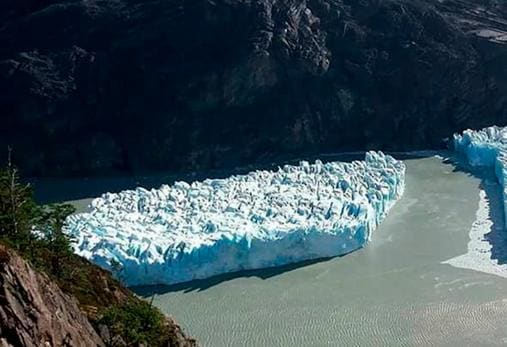 El extraño iceberg que se ha creado en Chile