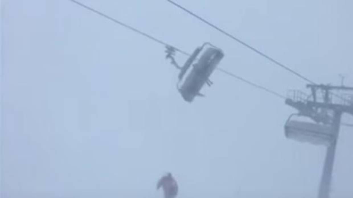 La tormenta Eleanor provoca el pánico en un telesilla de Austria