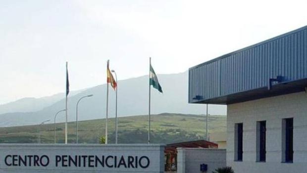 «Las mujeres no valéis para nada, solamente en las tiendas»