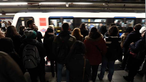 El Supremo admite que se prohíba entrar al metro a los condenados por hurto