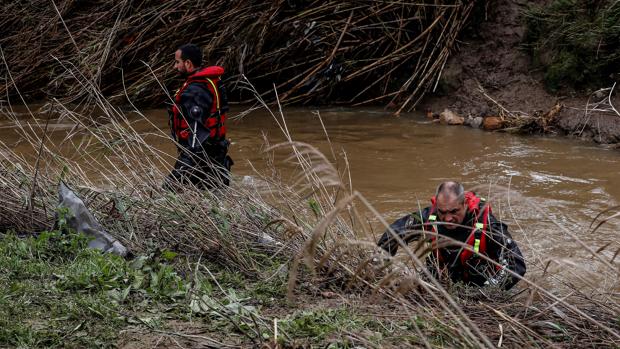 Encuentran con vida a los dos senderistas desaparecidos en la sierra de Cádiz