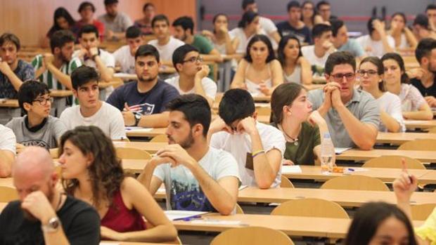 ¿Eres capaz de superar el examen de Selectividad más difícil de España?