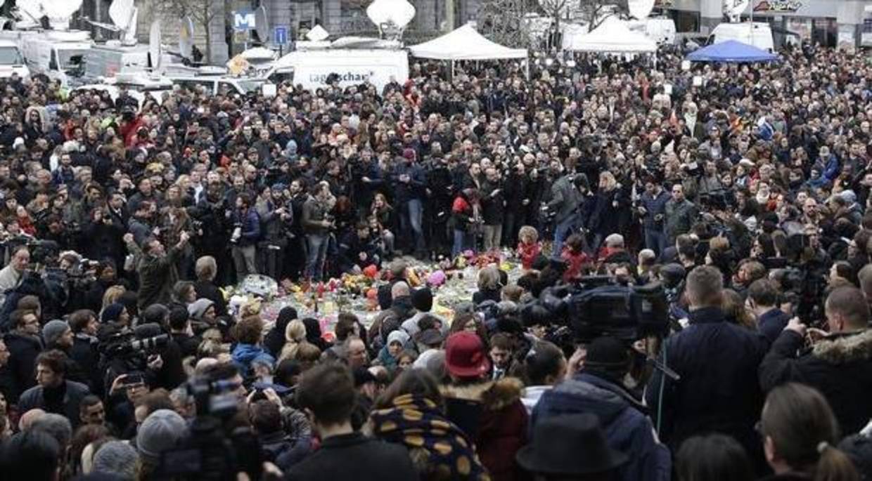 Bruselas rinde homenaje a las víctimas de los atentados