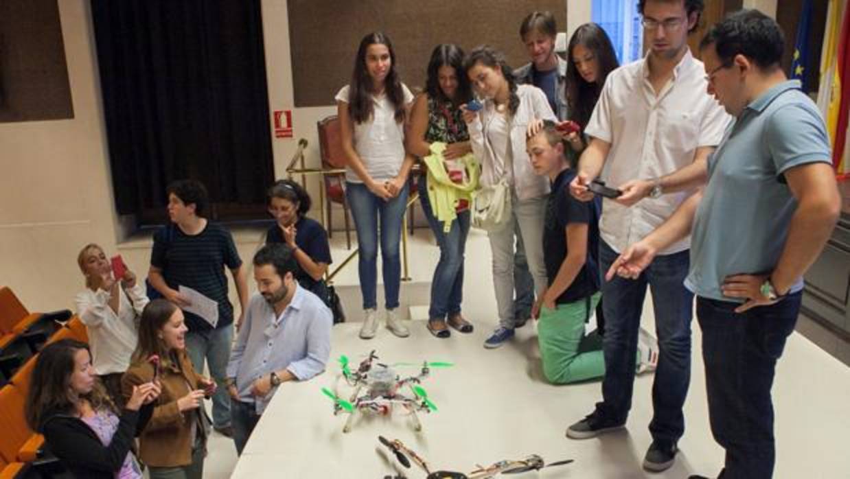 Estudiantes de Ingeniería desarrollaron un dron para la distribución de medicamentos en zonas rurales aisladas