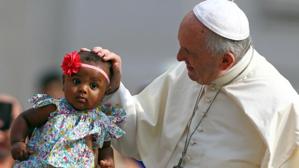 El Papa pide una «gestión global y compartida» de la inmigración