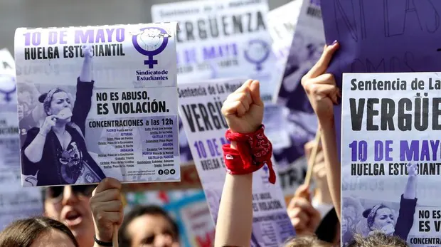 Más de 750 jueces protestan por el «linchamiento» con «aliento político» contra el tribunal de La Manada