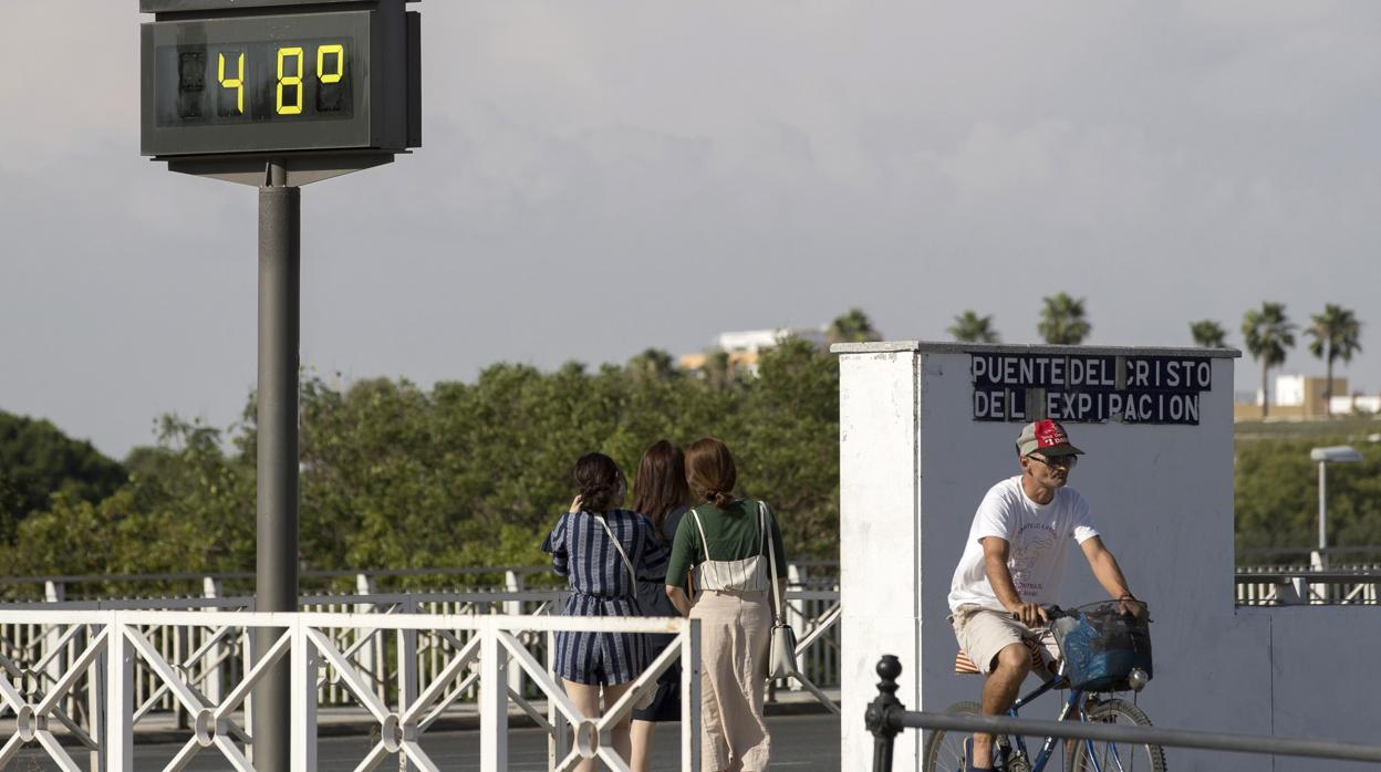 Ocho provincias están en riesgo este jueves por altas temperaturas, con máximas de hasta 36 grados