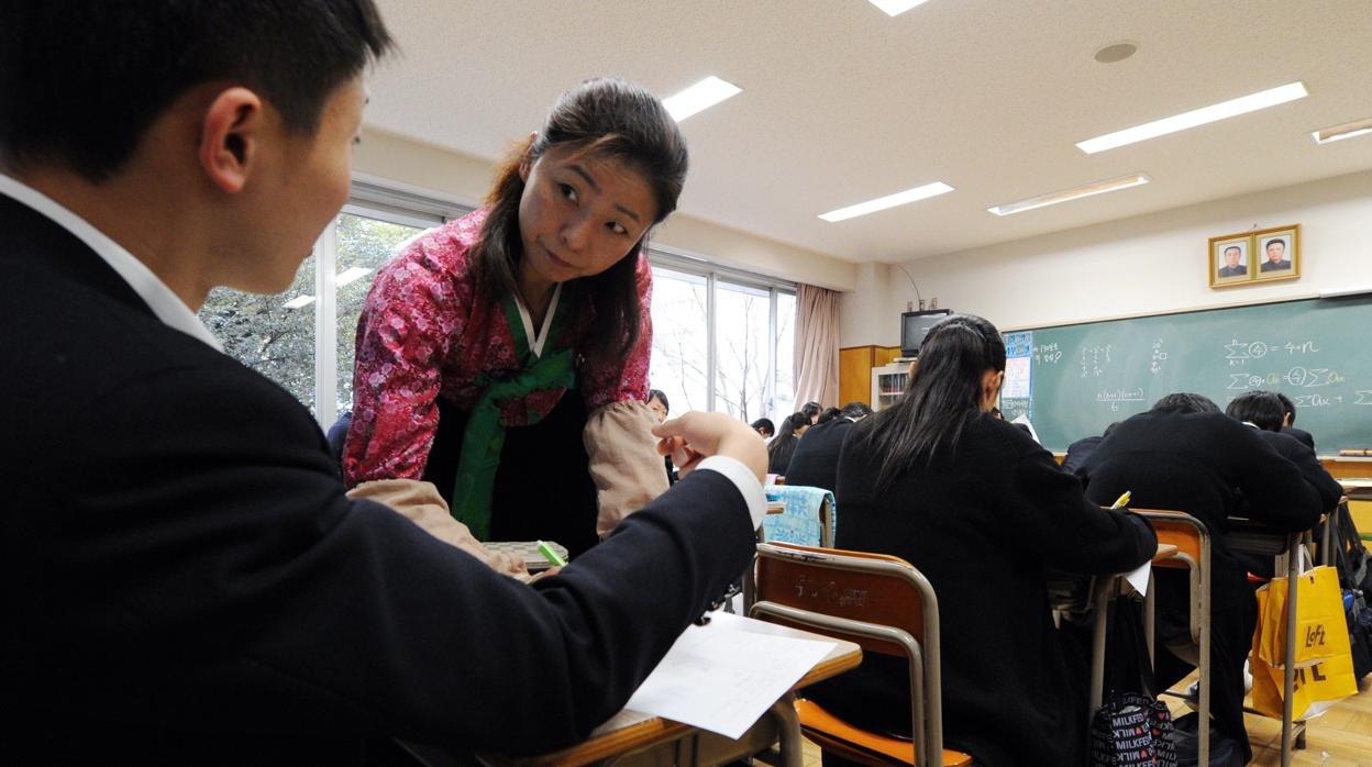 Imagen de archivo de estudiantes en Japón