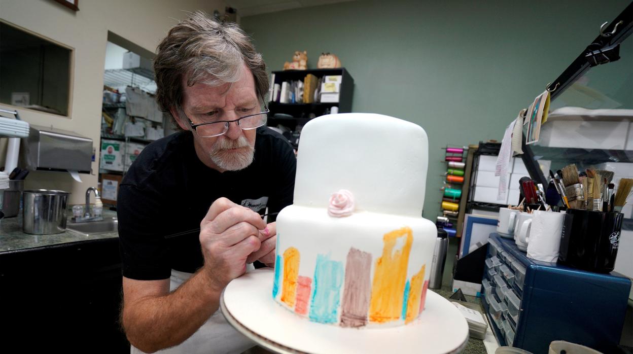 Jack Phillips en su pastelería en en Lakewood, Colorado