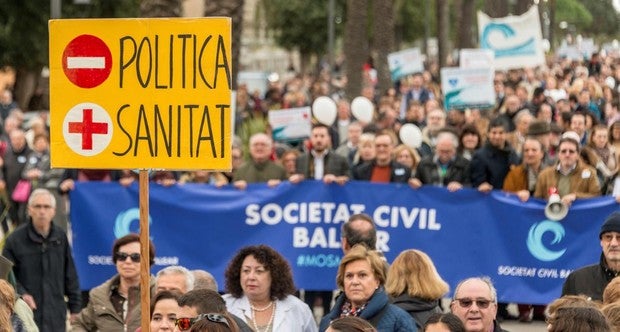 El Consell de Mallorca organiza un curso gratuito de «dicción» y «oratoria» en catalán para sus altos cargos