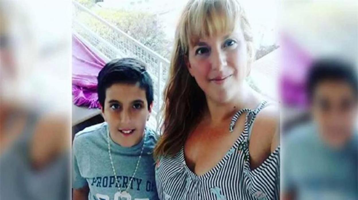 Un niño de 11 años pide ayuda para recuperar su móvil perdido con fotos de su madre fallecida