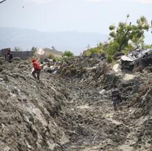 El pueblo de Petobo, que tenía unas 2.000 casas, fue engullido por una montaña de lodo