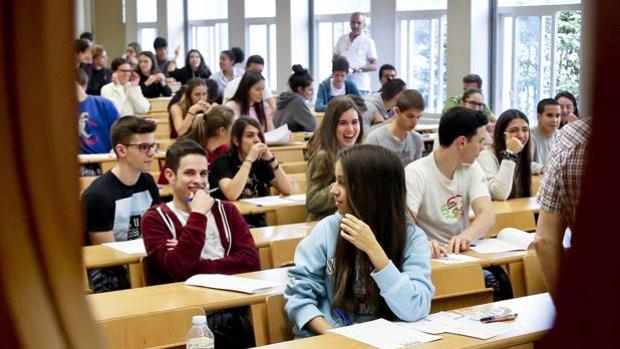 El Congreso acuerda que la Filosofía sea obligatoria en la ESO y Bachillerato