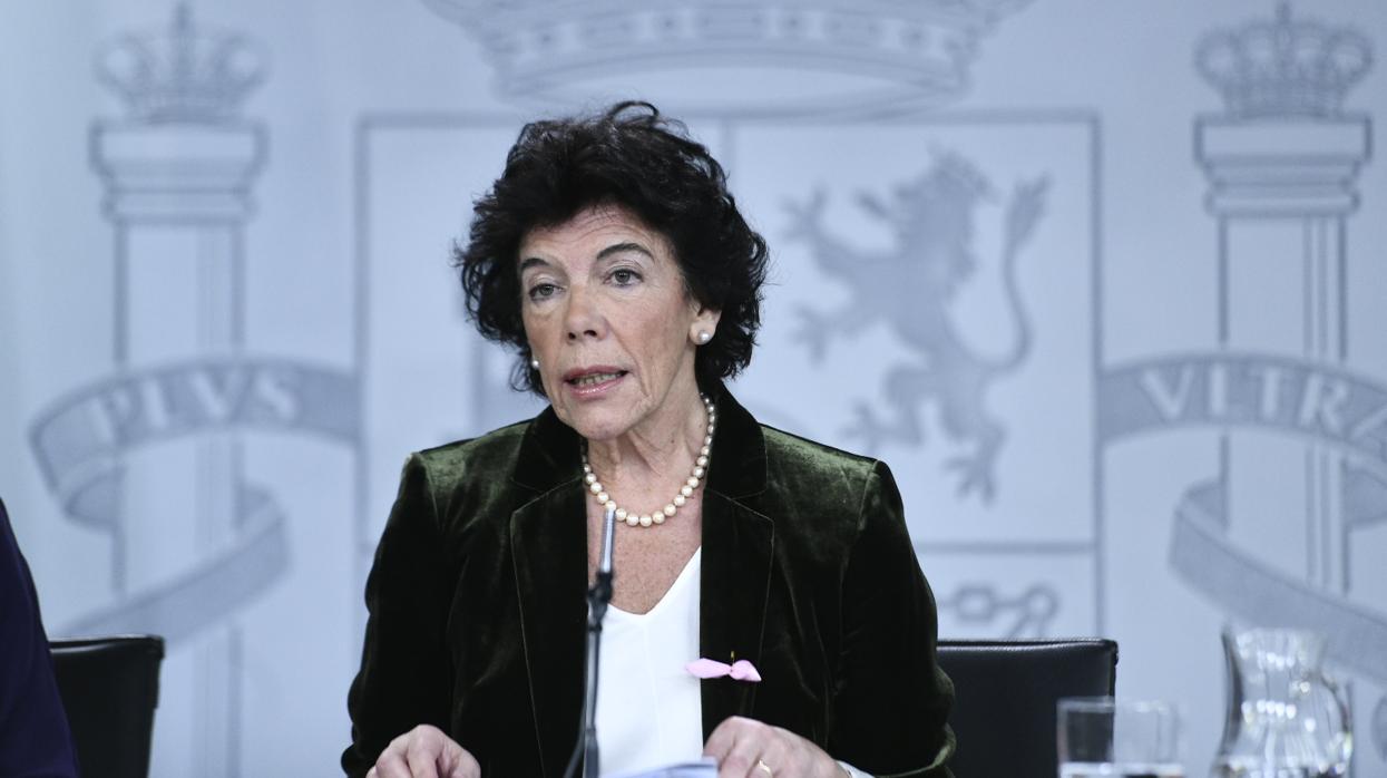 Isabel Celaá, este viernes, en la rueda de prensa posterior al Consejo de Ministros