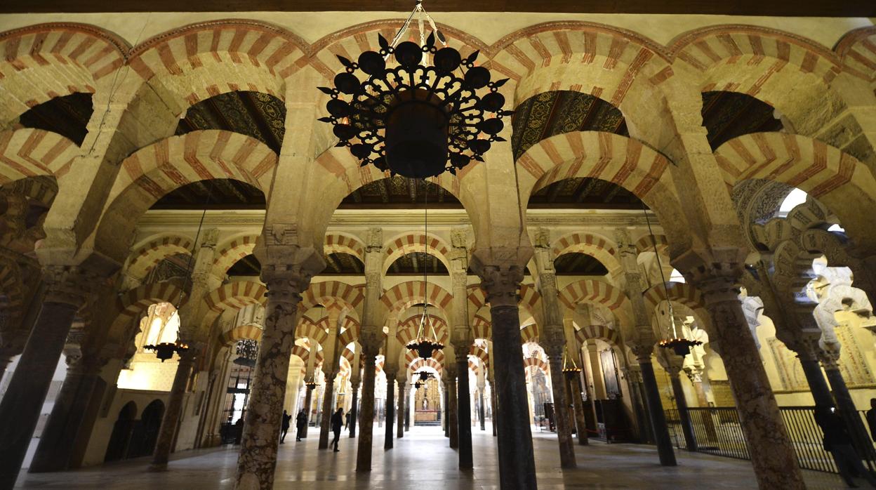 La Mezquita-Catedral de Córdoba es uno de los bienes reclamados por la Junta de Andalucía