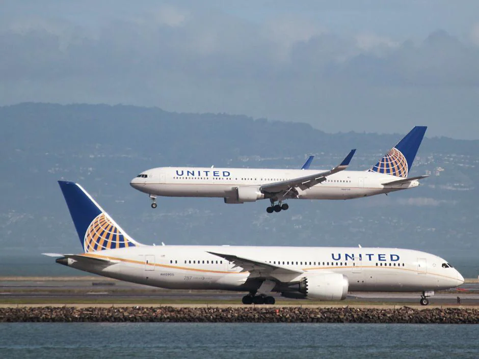 El piloto detenido se encontraba dentro de un avión de la compañía United Airlines
