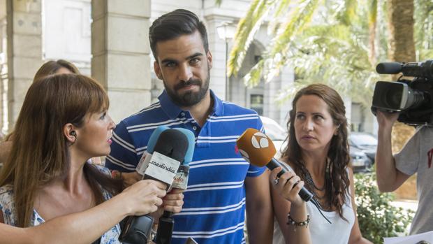 El abogado del guardia civil de La Manada renuncia a su defensa