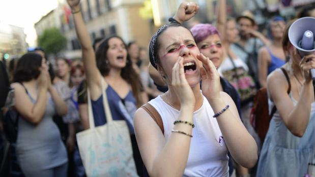 La comisión que revisa los delitos sexuales equipara las violaciones grupales con las agresiones con violencia