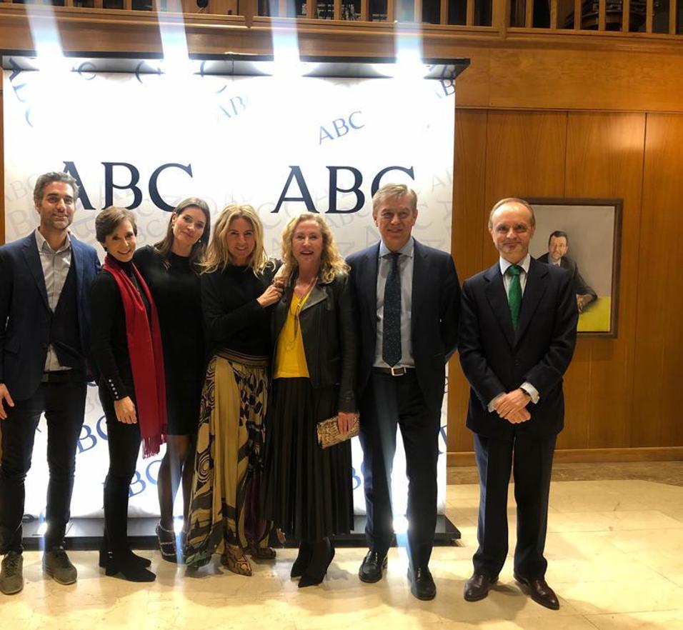 Francisco Texeira, Sofía Ruiz del Cueto, María Cudeiro, Teresa de la Cierva, Mar Mira, José Luis López Estebaranz y Eduardo López-Bran. 