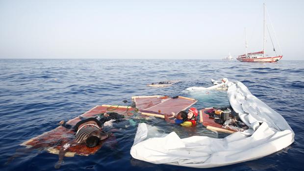 Salvamento Marítimo autoriza al Open Arms, con 307 personas a bordo, a que se dirija a aguas españolas