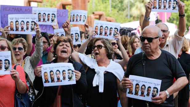 La Audiencia de Navarra estudia este miércoles si los miembros de La Manada ingresan en prisión