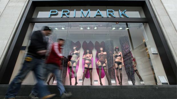 La Policía investiga el hallazgo de un hueso humano en unos calcetines de Primark