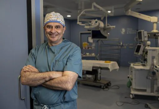 Luis Chiva, cirujano oncológico de la Clínica de la Universidad de Navarra, tiene leucemia