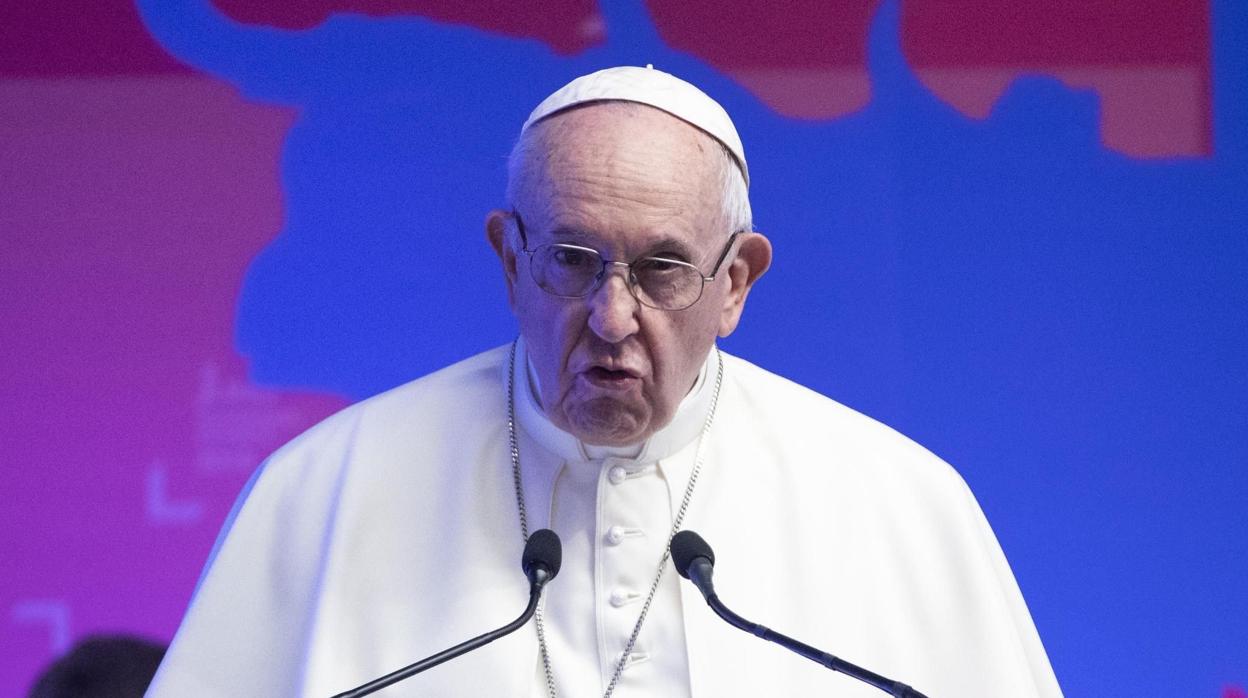El Papa Francisco pronuncia un discurso en la sede de la ONU en Roma