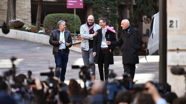 El Vaticano recibe por primera vez a asociaciones de víctimas de abusos sexuales