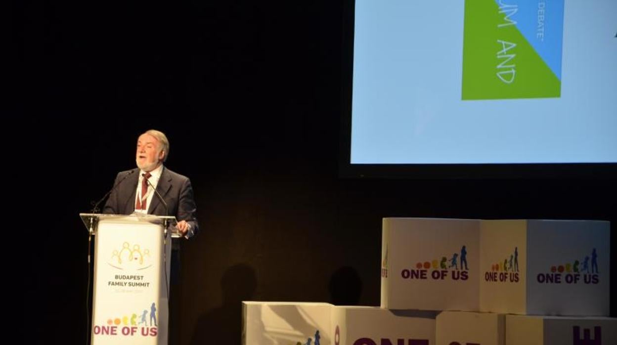 Jaime Mayor Oreja, en el II Foro One of Us en Budapest