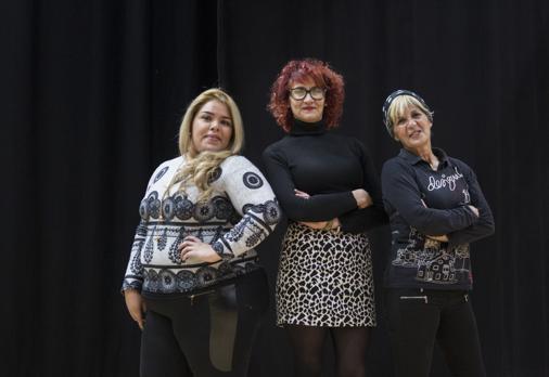 Rocío, Eva y Paloma, presas y miembros de la compañía de teatro Yesses