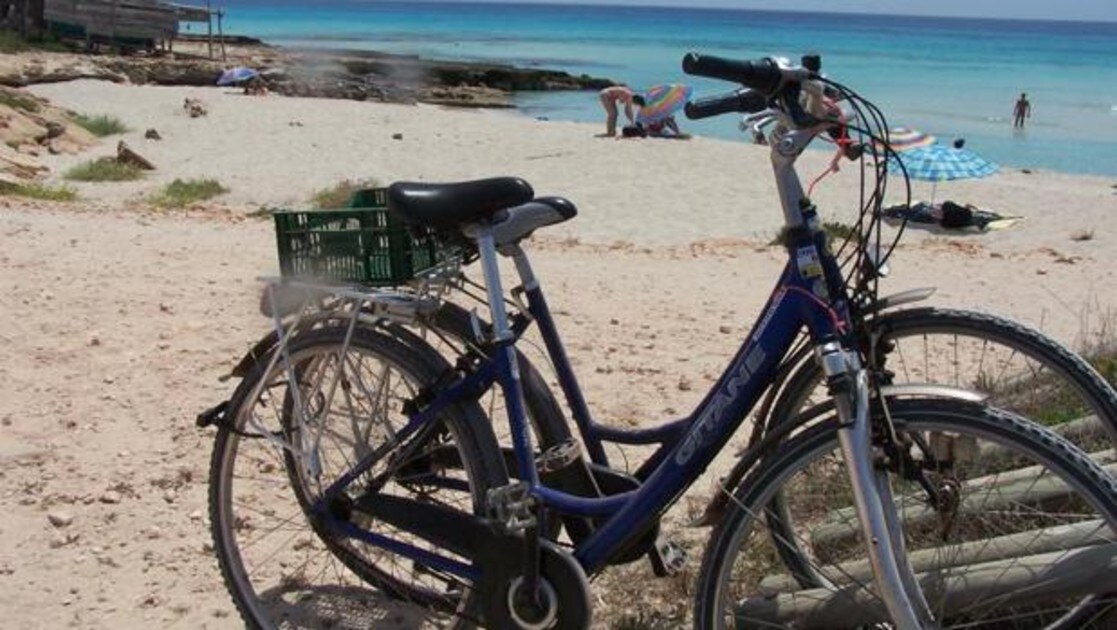 Este verano sólo podrán circular por Formentera un máximo de 2.280 coches de turistas al día