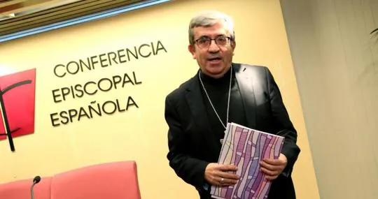 El secretario general de la Conferencia Episcopal Española, monseñor Luis Argüello
