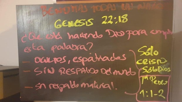 Oculta con lonas y repleta de versículos: así era la casa de la presidenta de Infancia Libre